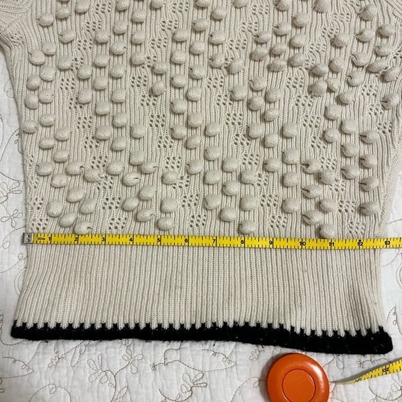 BCBG Maxzariga Fun cozy cropped sweater Cream with black trim - Picture 13 of 13